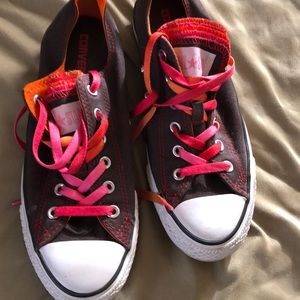 Converse size 8